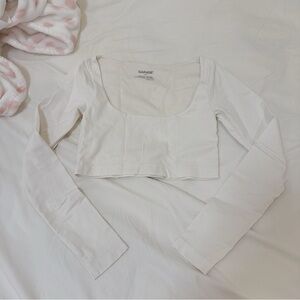 Garage white crop top